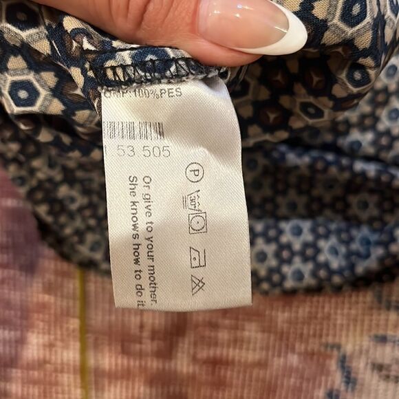 Mock neck mini dress  - Picture 6 of 6